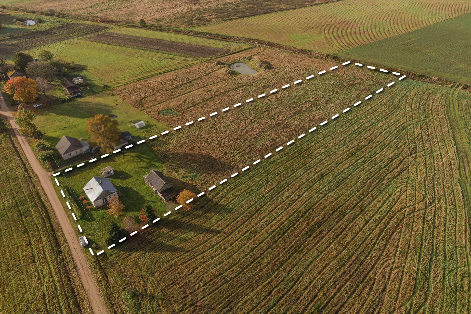 Pārdod māju “Vārpas” ar 0,9 ha zemes Skrundas pagastā, Kuldīgas novads. Pārdod māju “Vārpas” ar 0,9 ha zemes Skrundas pagastā, Kuldīgas novads.