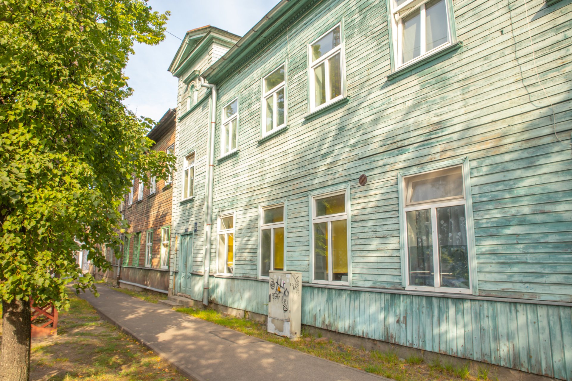 Valmieras 32/22, Rīga
