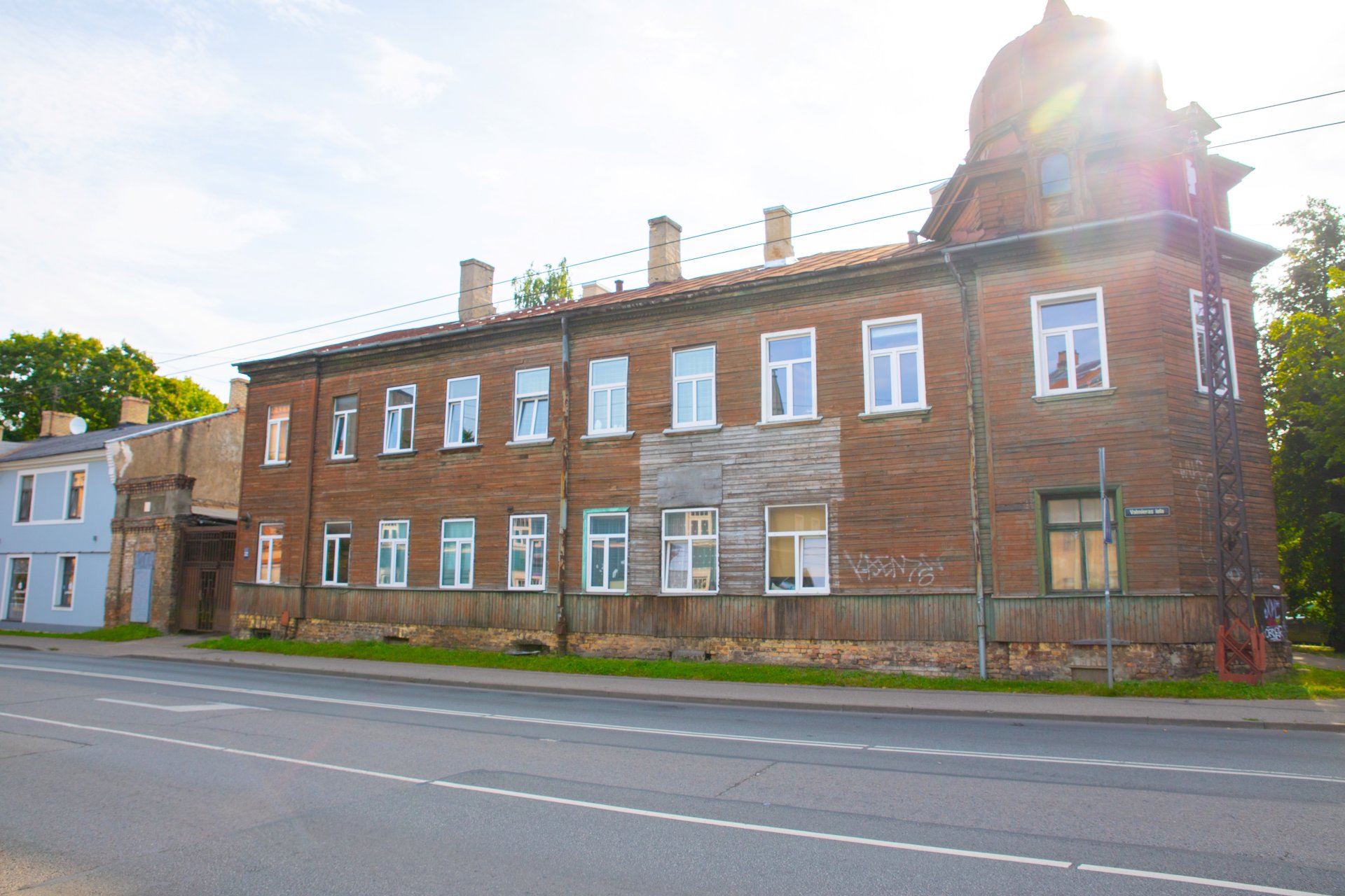Valmieras 32/22, Rīga