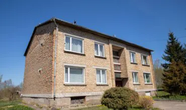 Plašs 3 istabu dzīvoklis Saldus pagastā