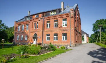 Plašas daudzfunkcionālas telpas 230.6 m² Sātiņos