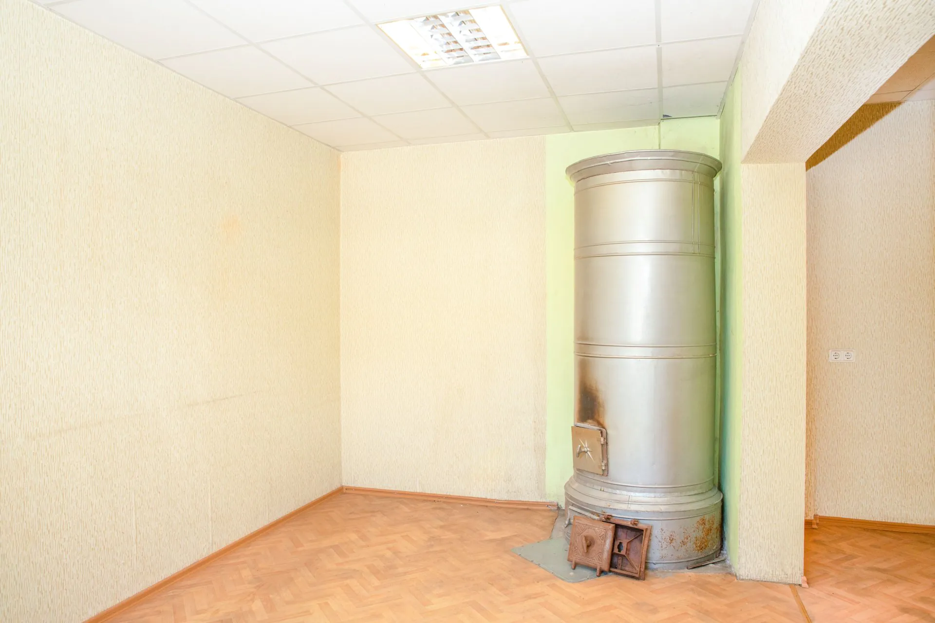 Plašas daudzfunkcionālas telpas 230.6 m² Sātiņos