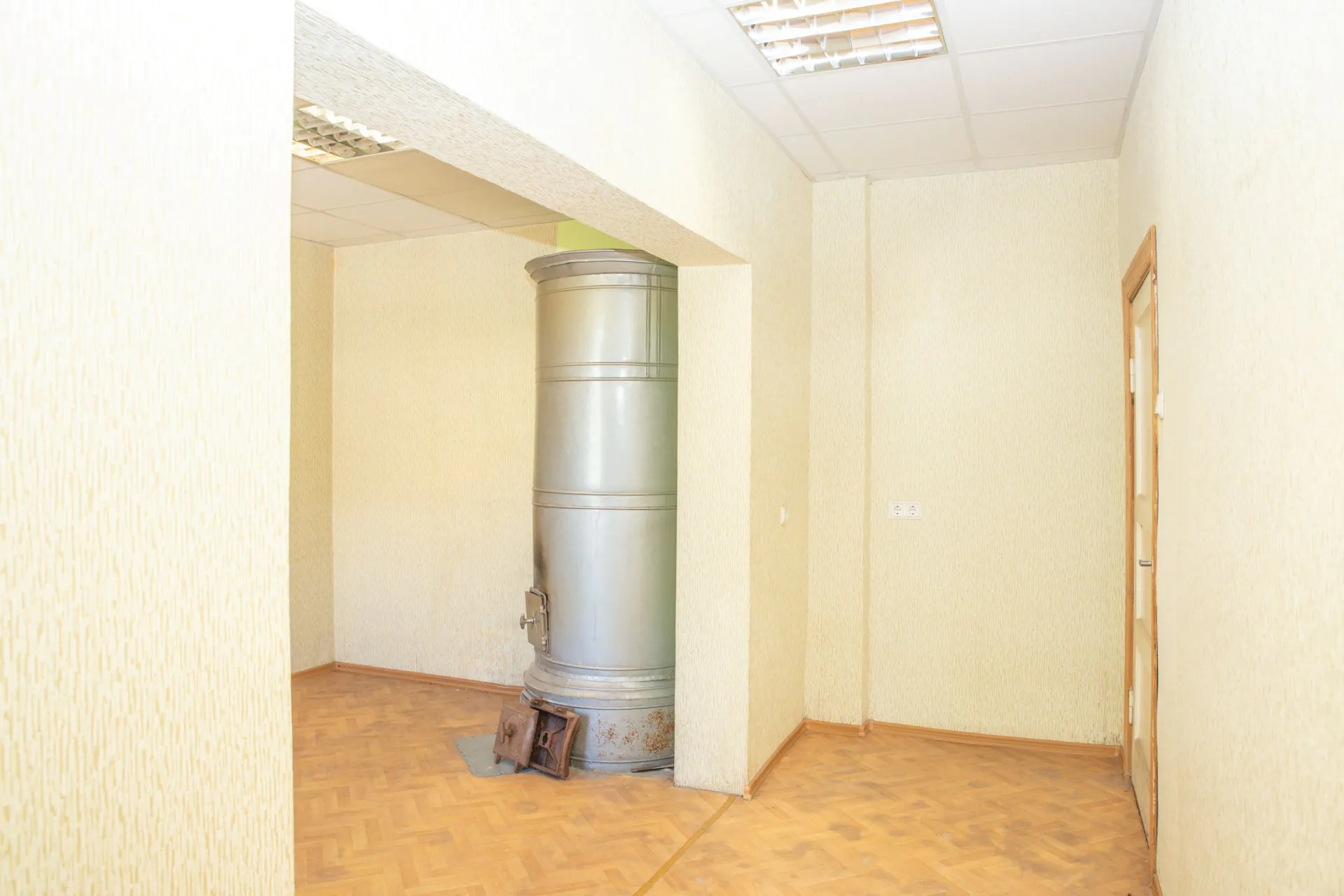 Plašas daudzfunkcionālas telpas 230.6 m² Sātiņos