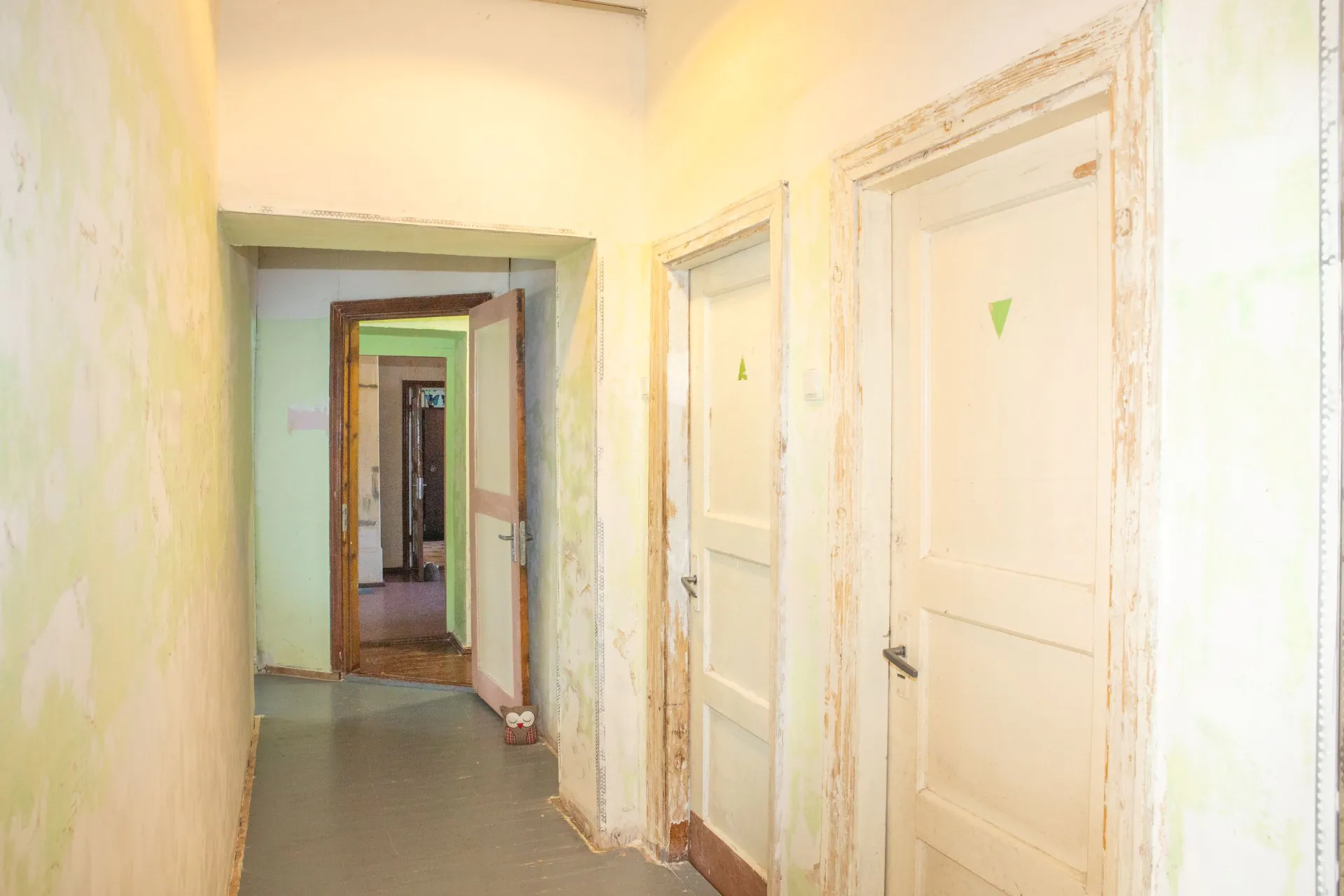 Plašas daudzfunkcionālas telpas 230.6 m² Sātiņos